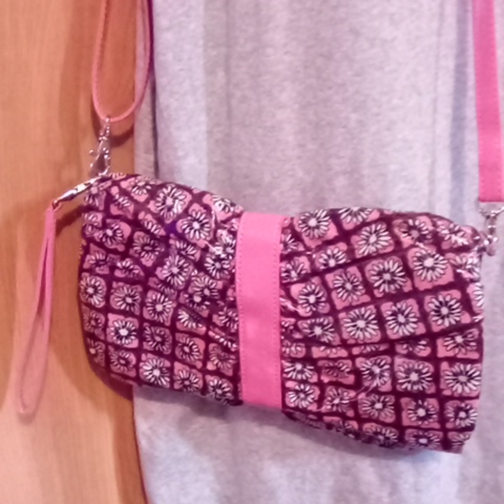 Vera Bradley crossbody shoulder bag